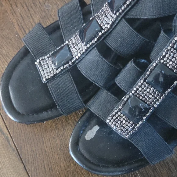 Arturo Chiang Black Strappy Wedges with Embellishments - Picture 4 of 5